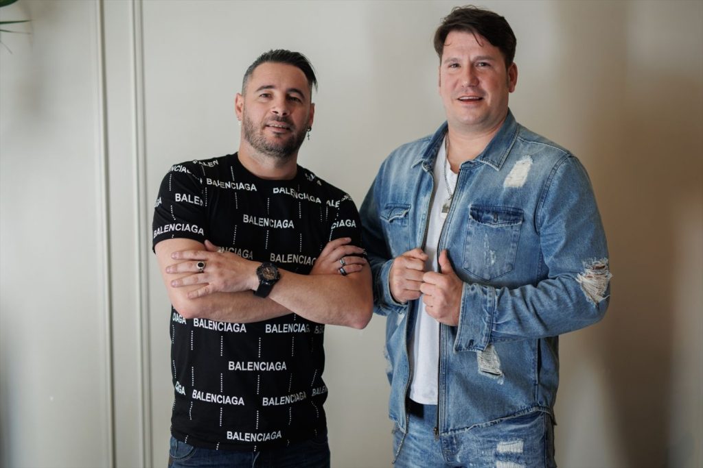Europapress 5131759 Cantantes Andy Lucas Entrevista Restaurante Maria 19 Abril 2023 Madrid