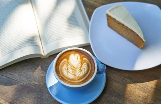 La Curiosa Cafetería En Granada Que Te Pone Hora De Salida Y Tiempo Límite De Consumo