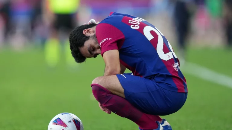 Gündogan castiga como nunca el error de Araújo