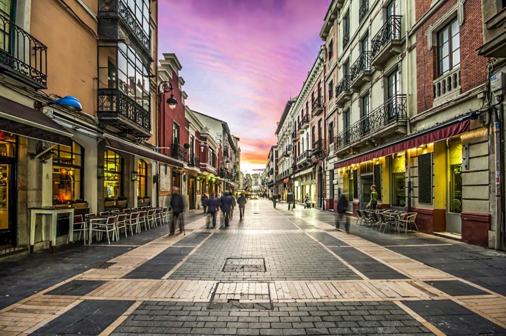 León