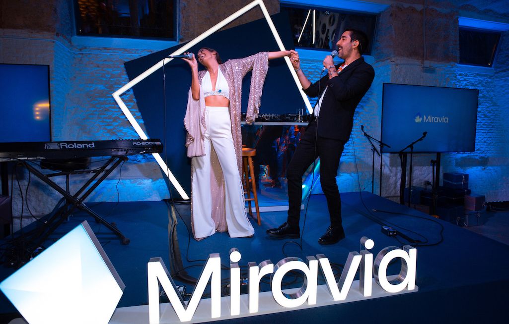 Miravia moderniza el clásico villancico junto a Álex Ubago y Sofía Ellar 1 MIRAVIA ALEX UBAGO SOFIA ELLAR3