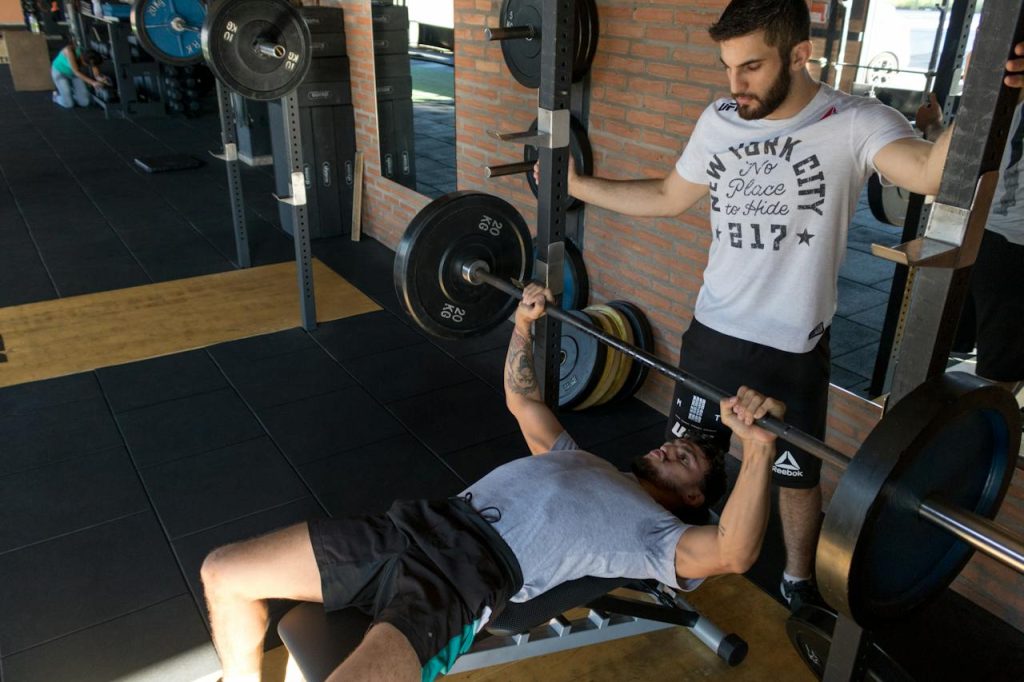 Monitorización Y Conectividad Aplicada A La Ropa Deportiva