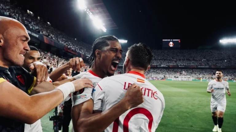 8 bajas seguras en el Sevilla FC 2025: crisis galopante