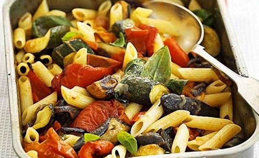 Sin Giros Cinematográficos Te Enseñamos A Preparar Esta Receta De Macarrones Gratinados Con Ratatouille