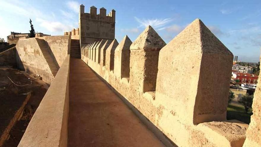 Un Vistazo Al Pasado De La Muralla Abaluartada De Badajoz