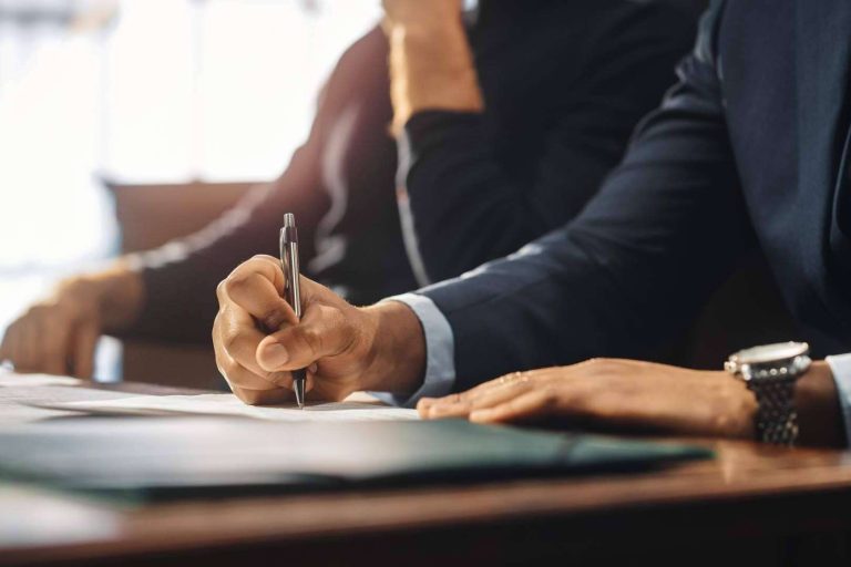 Los profesionales de Tierno Centella proporcionan defensa jurídica a empresas y particulares