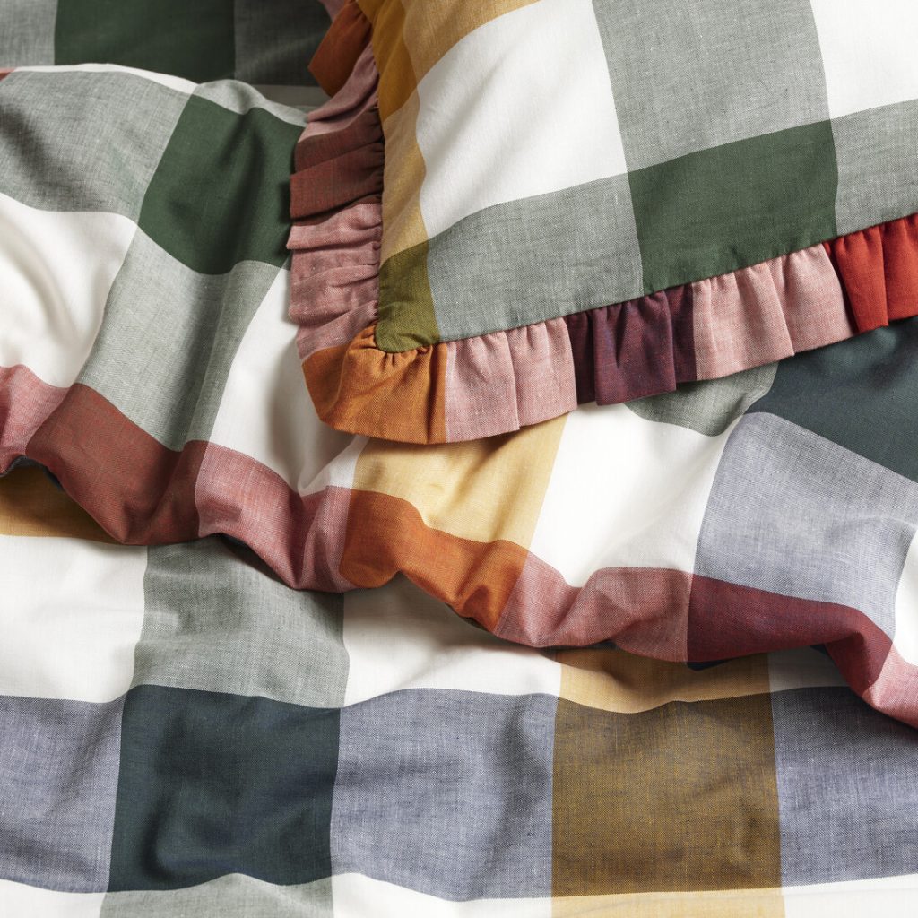 Ikea: Reinventa Tus Espacios Con Originales Cortinas Y Accesorios