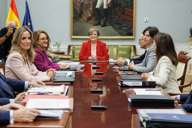 El Tribunal de Cuentas fiscalizará en 2024 las cuentas de Zarzuela, las políticas de vivienda y las citas del SEPE