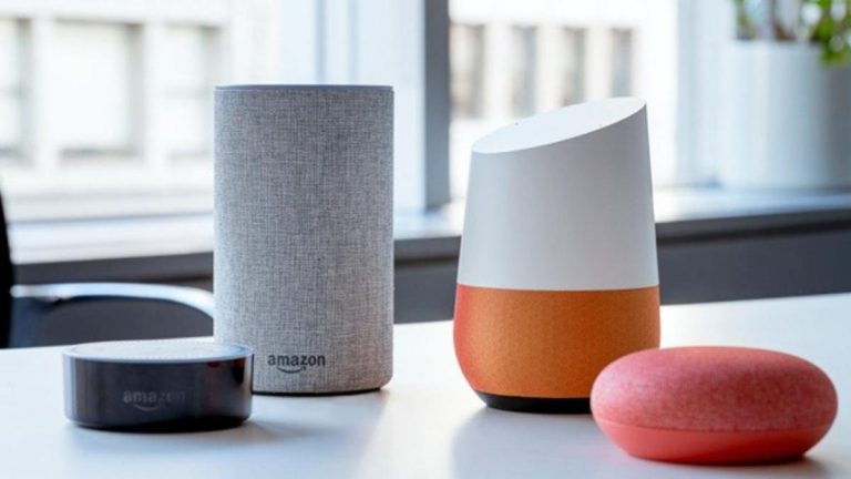 ¡Alerta! OCU avisa los riesgos que expone el uso frecuente de Alexa