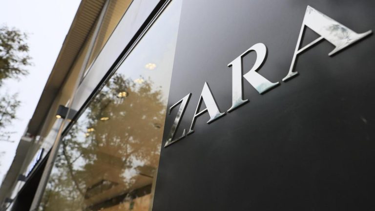 Descubre el clon de Zara con plataforma inspirada en los famosos Zapatos UGG
