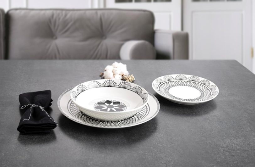 Carrefour y Amazon ponen la mesa esta Navidad con vajillas de lujo