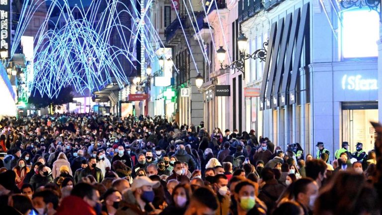 Cómo evitar las aglomeraciones de gente este fin de año
