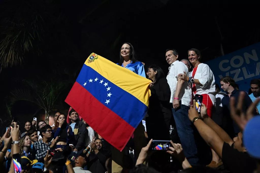 Desafiando La Tormenta Política: Una Apuesta Audaz Para Revitalizar A Venezuela En Tiempos De Crisis Profunda