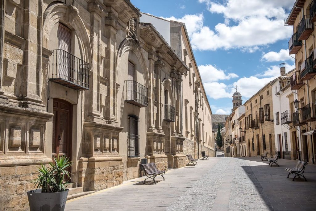Descubriendo Baeza: Un Pueblito Andaluz En El Corazón De Jaén