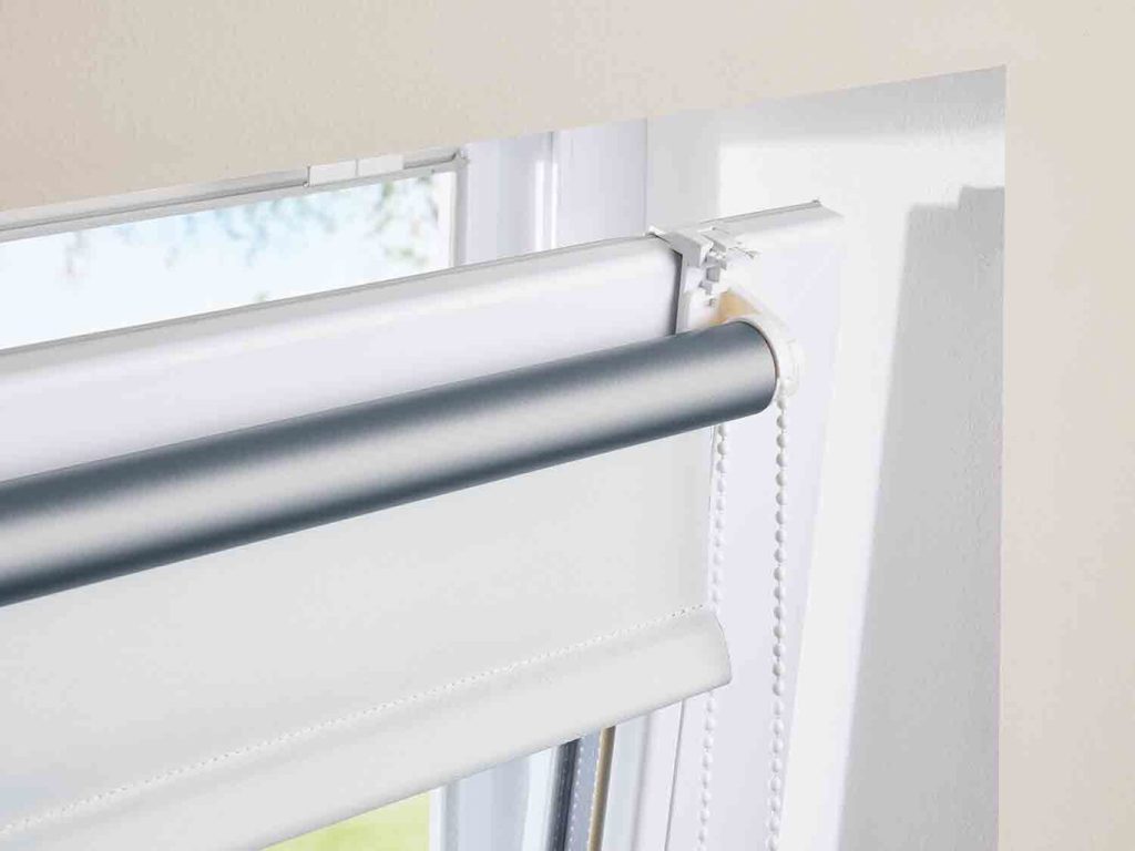 La Solución Económica De Lidl Para Aislar Ventanas Del Frío Sin Necesidad De Obras, Por Menos De 13 Euros