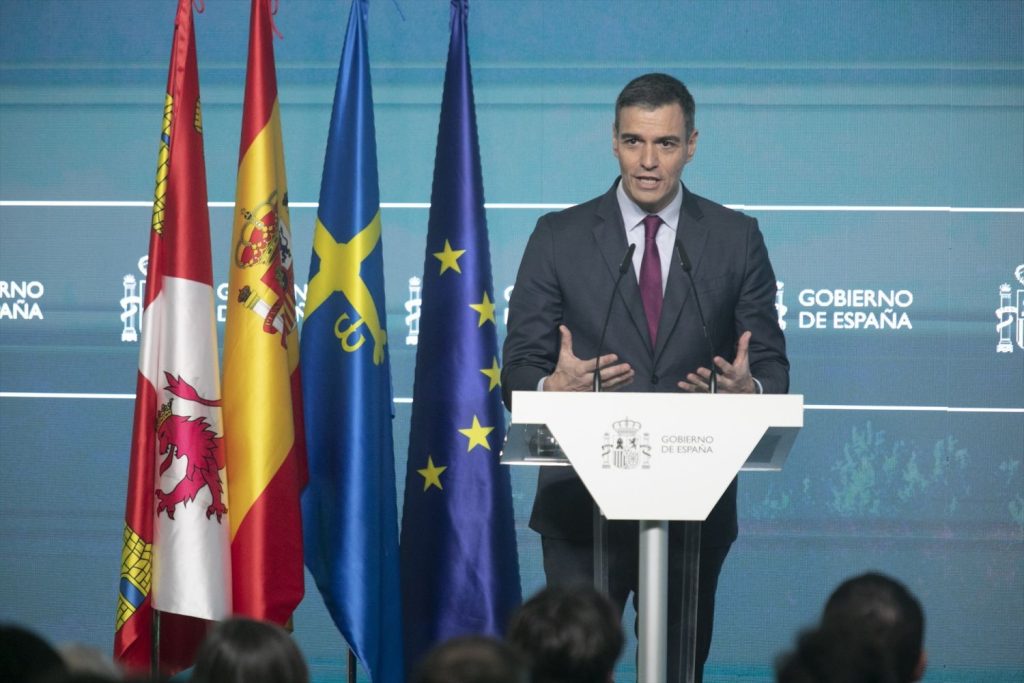 Europapress 5610053 Presidente Gobierno Pedro Sanchez Realiza Declaraciones Viaje Inaugural