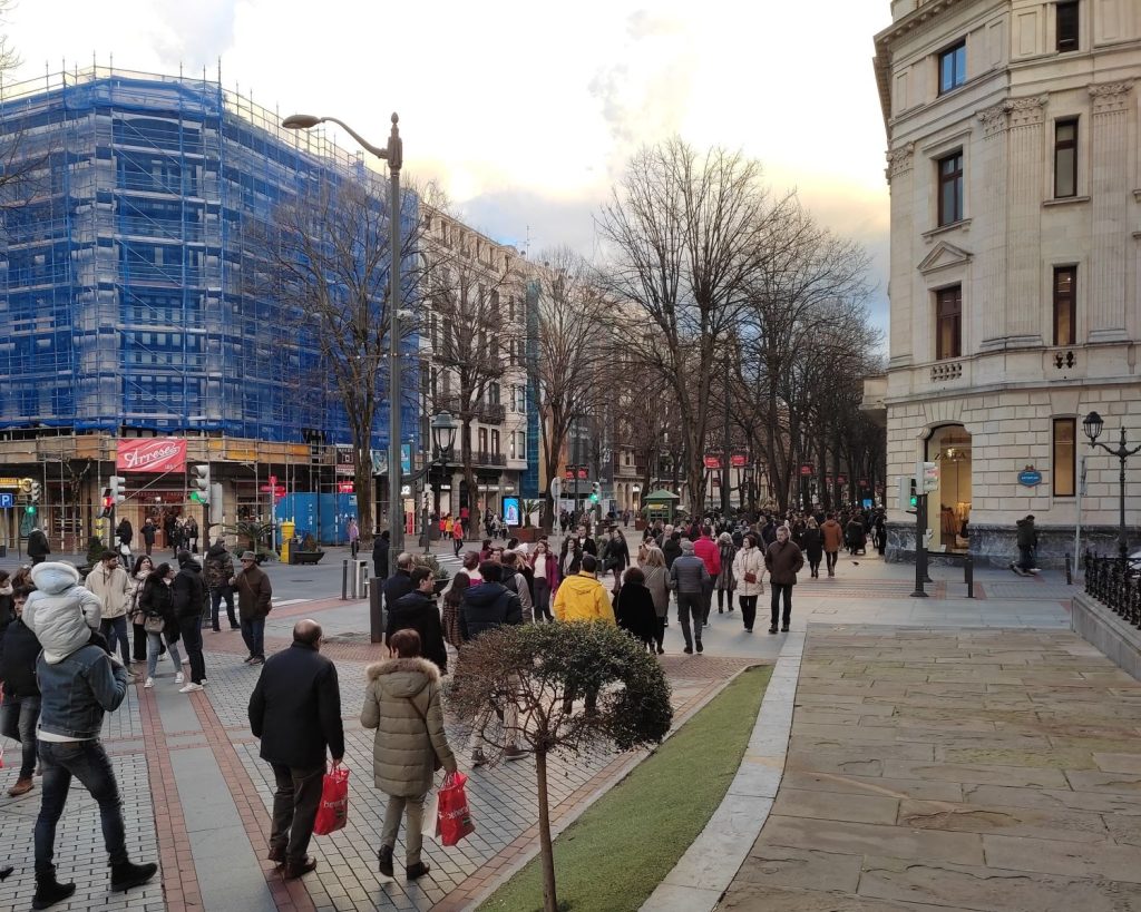 Europapress 5620677 Numerosas Personas Compras Gran Via Bilbao
