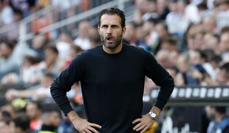 El fichaje que implora Baraja para el Valencia CF tras el parón