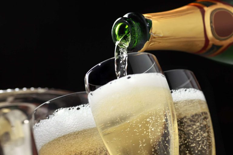 Las bebidas que no deben faltar en tu cena de Nochebuena
