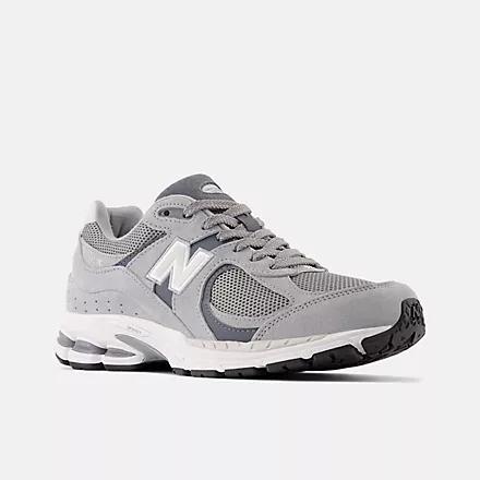 La Evolución De Las New Balance: Las 2002Rd En Blanco