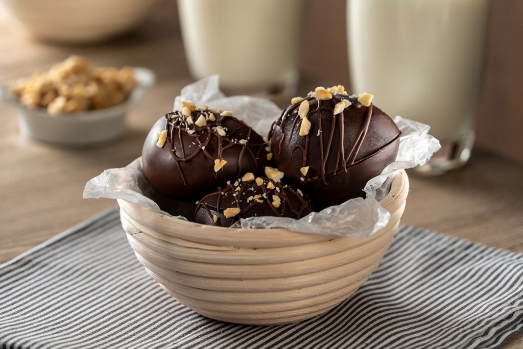 Postre De Huevo Con Crema De Chocolate