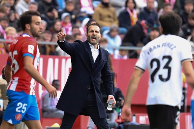 Casi De Choque: Así Fue El Duro Intercambio De Palabras Entre Rubén Baraja E Iglesias Villanueva