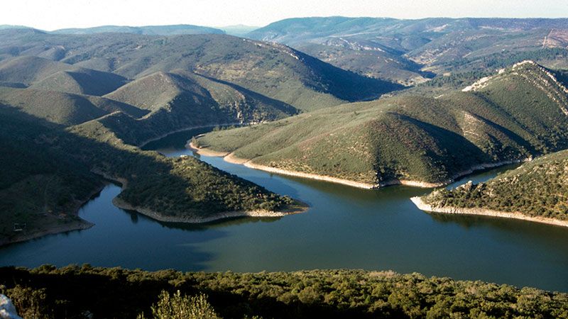Sumérgete en la diversidad natural de Extremadura: Una experiencia activa y sostenible
