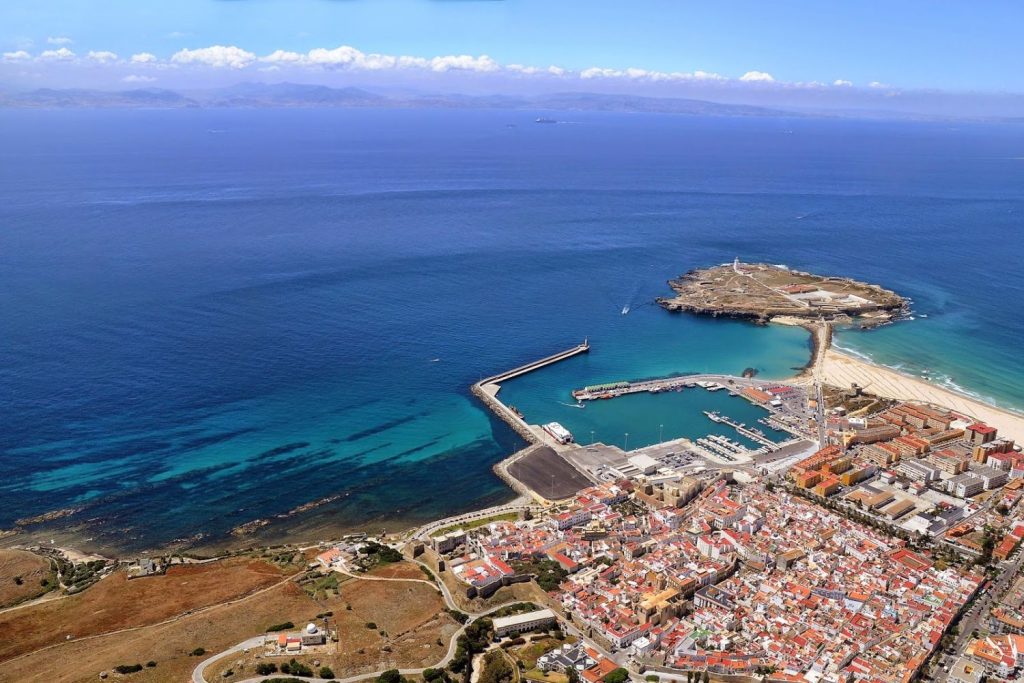 2. Cádiz: Mar Y Tradición En La Costa Andaluza
