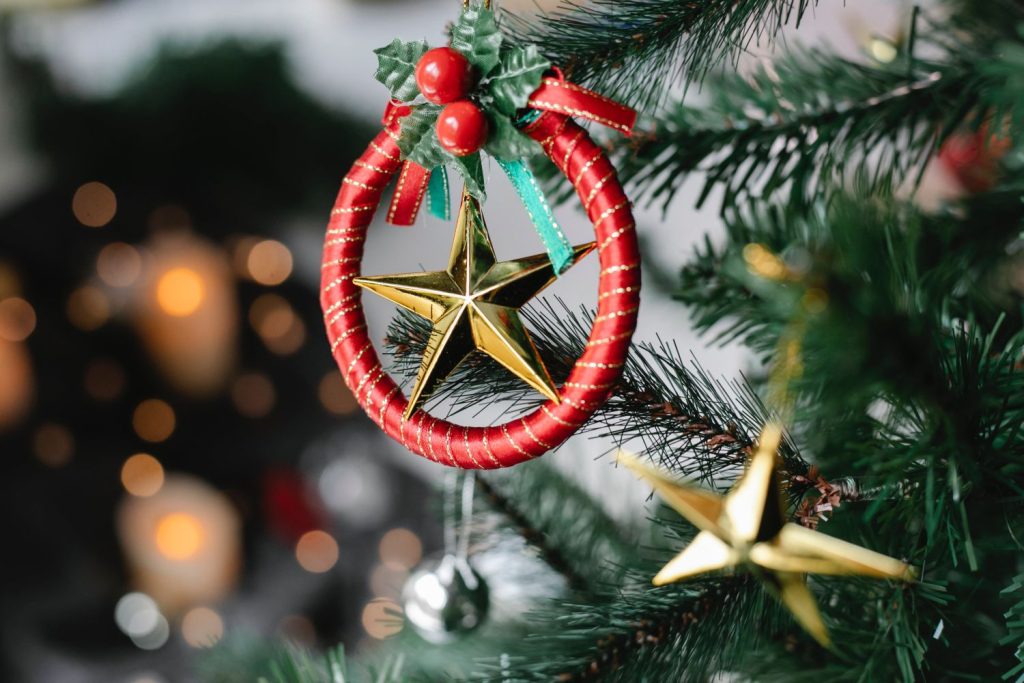 Los Colores De La Navidad Son El Rojo Y El Verde, ¿Por Qué?