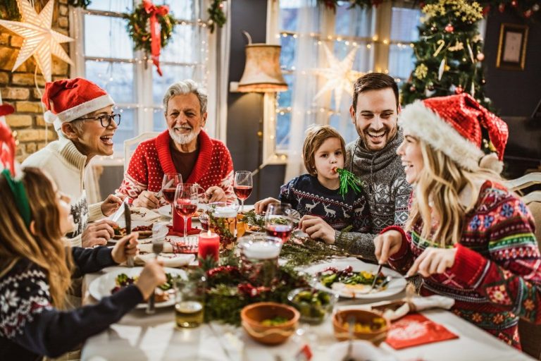 Vive la magia de la Navidad en familia con las casas rurales de España