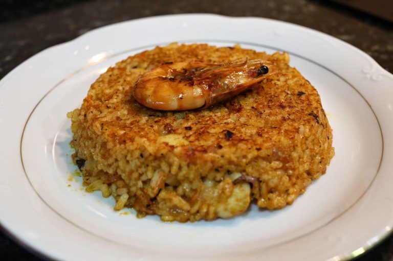 La innovación culinaria de Paco Roncero: arroz al socarrat
