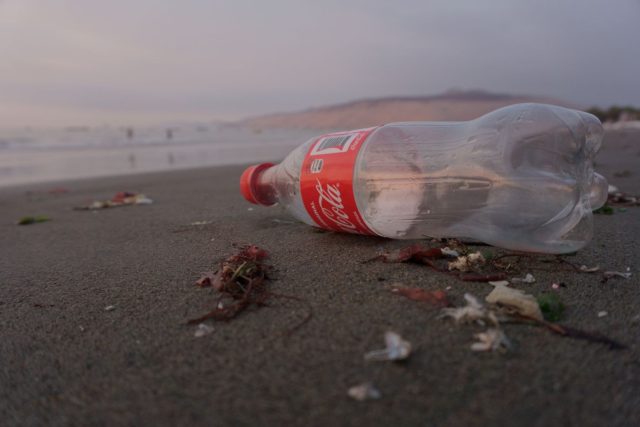 Coca-Cola Y El Greenwashing Que Mancha La Historia De La Cop28