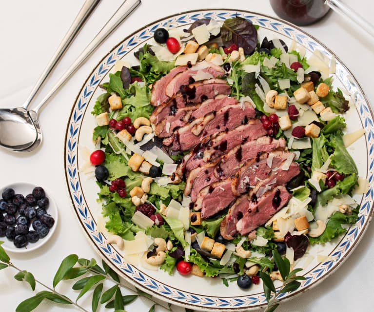 Arguiñano nos sorprende: prepara en casa un exquisito magret de pato con costra de nueces, alta cocina accesible