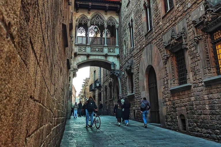 Publicidad para comercios y asesoramiento personalizado, de la mano de Lugares de Barcelona