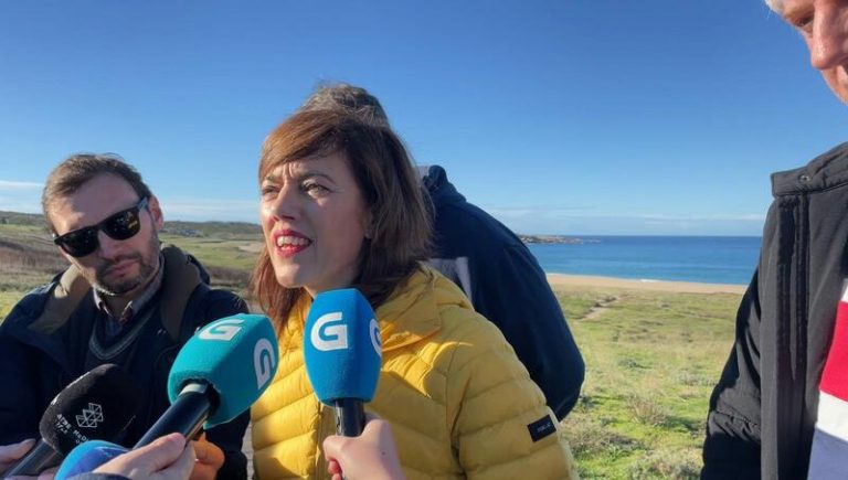 Sumar pide la dimisión del conselleiro do Mar por la gestión de los pellets: «PP recuerda a Partido de los Plásticos»