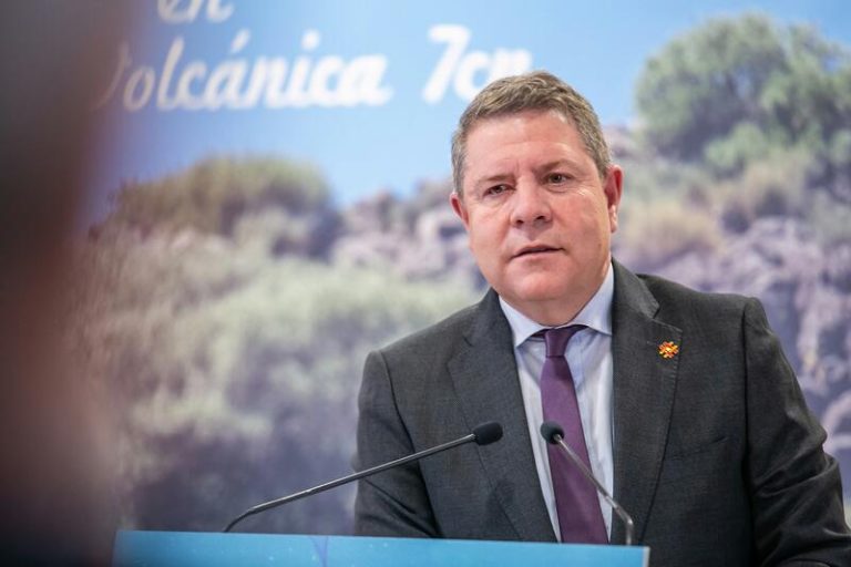 Page insta a Mónica García a que los consejos «vengan con dinero» ante el retraso en la financiación sanitaria