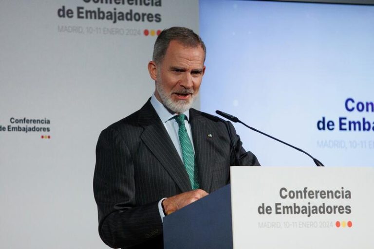 El Rey nombra al diplomático Camilo Villarino como jefe de su Casa en sustitución de Jaime Alfonsín