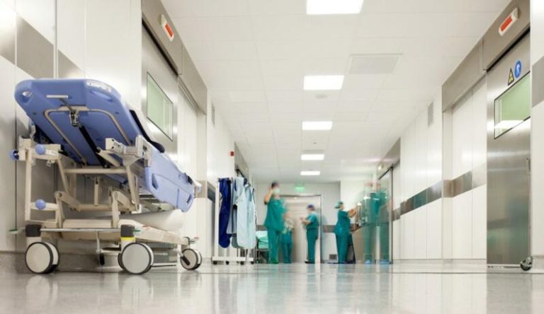 En 2023 fallecieron 602 personas en España por negligencias sanitarias