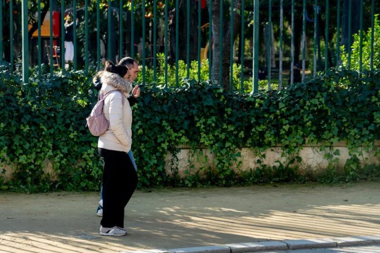 Tiempo anticiclónico hoy en España, aunque con riesgo en 10 comunidades autónomas este jueves 25 de enero