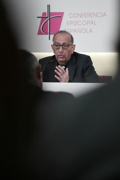 Los obispos abordarán esta semana el plan de reparación a las víctimas de abusos sexuales