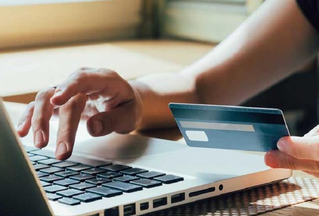 El segundo paso: comprar de forma legítima con tarjetas robadas