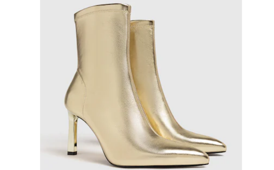 Casi un regalo Stradivarius tiene por solo 20 euros los botines que están arrasando estas rebajas de enero