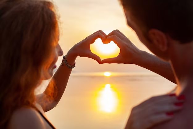 ¿Cuánto tiempo duran enamorados hombres y mujeres? Un nuevo estudio responde