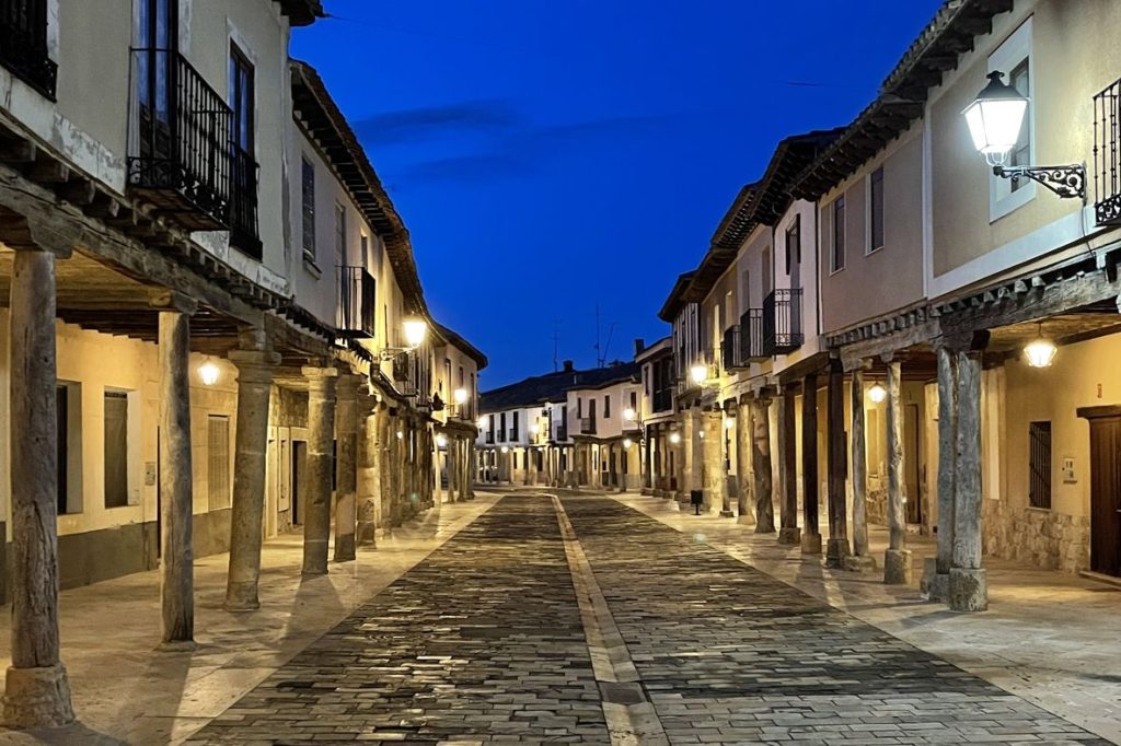 Descubre La Magia Medieval De Ampudia En Palencia