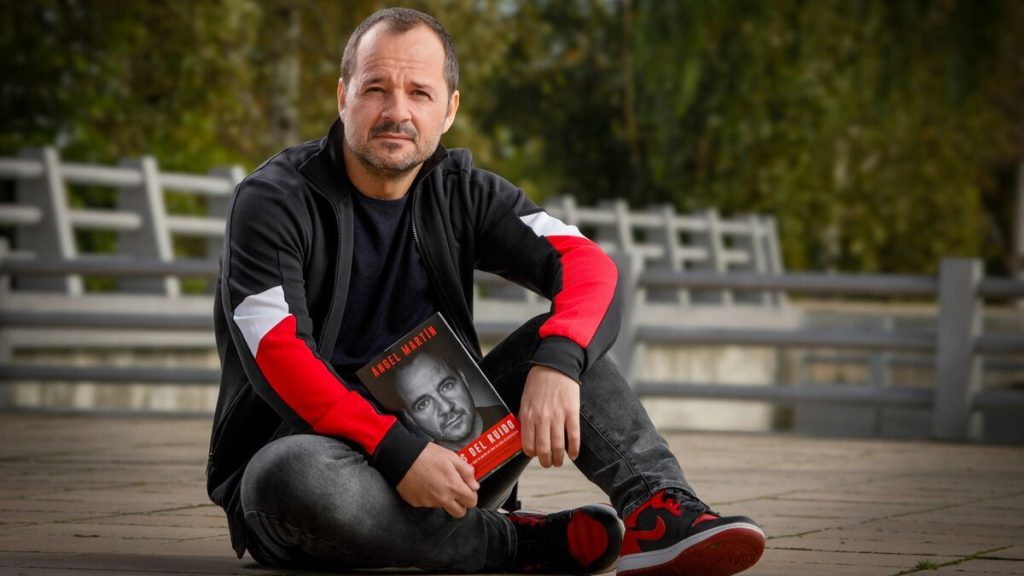 &Quot;Detrás Del Ruido&Quot;: Ángel Martín Se Sumerge En Una Nueva Travesía Personal