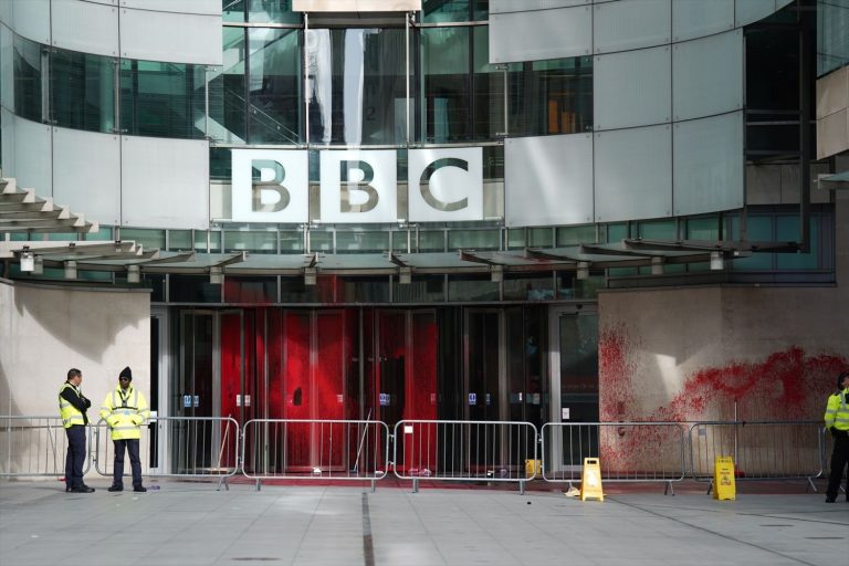 La BBC pone en subasta la colección de vinilos más importante de la historia