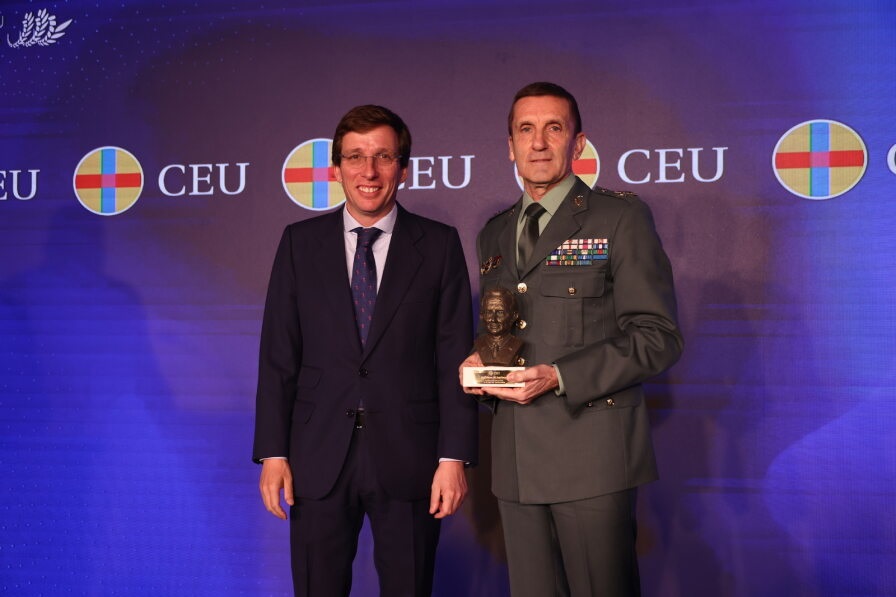 Guardia Civil. Premios Ceu Angel Herrera Han Celebrado Su Xxvii Edicion