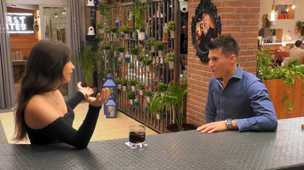 Es Un Mamarracho, ¿De Dónde Ha Salido?&Quot;: La Viral Reacción En First Dates De Una Soltera Al Conocer A Su Cita