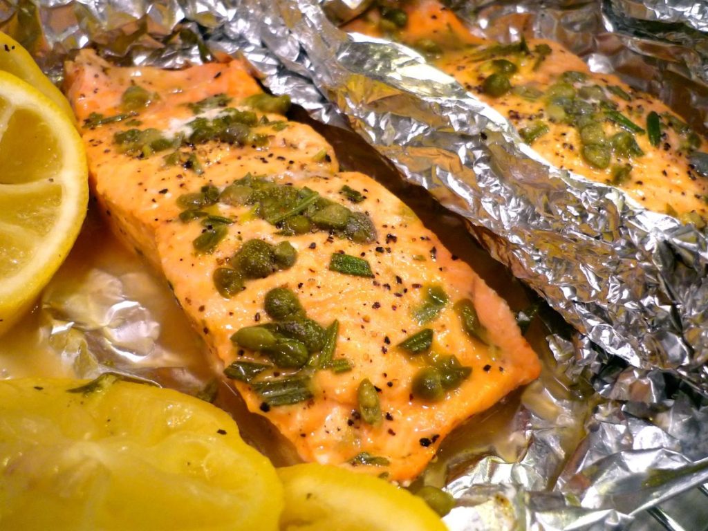Salmón en papillote una receta al horno fácil, ligera y saludable