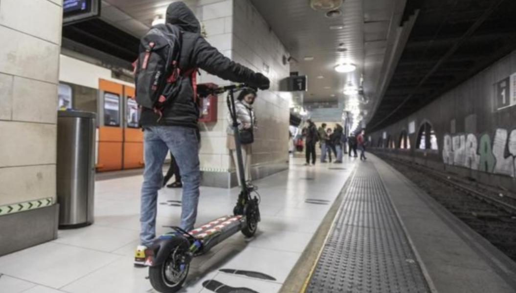 El truco para saltarte la prohibición de los patinetes eléctricos en el ...